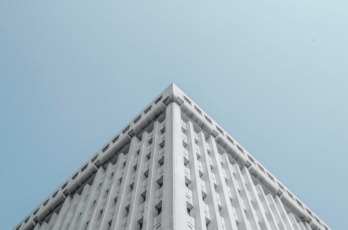 虫虫漫画里的信息怎么组织：从转折在暗示什么开始，试试用流程式讲法